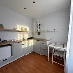 Akmenu