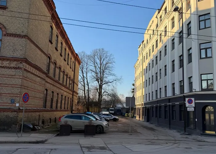 Akmenu アパート *